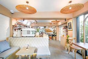 Krung Boutique Hotel