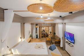 Krung Boutique Hotel