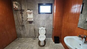 Krung Boutique Hotel