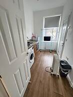 Apartment 2- 216 High Street