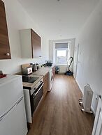 Apartment 2- 216 High Street