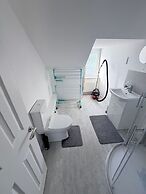 Apartment 6- 216 High Street