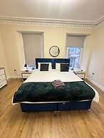 Apartment 6- 216 High Street