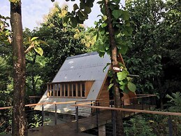 Sairu Hill Resort