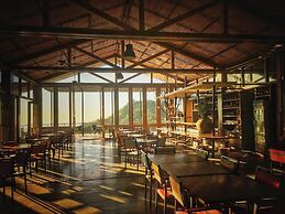 Sairu Hill Resort