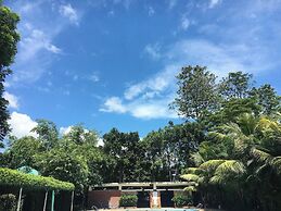 Chuti Aronnobash Resort