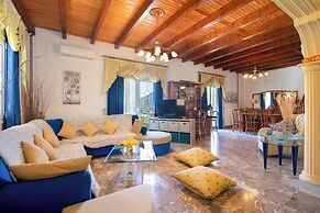 Villa Victoria By Corfuescapes