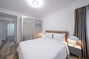 Tyms Elegant 4BR 2BA APT Changning