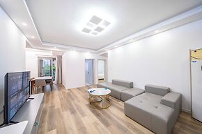 Tyms Elegant 4BR 2BA APT Changning