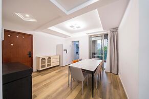 Tyms Elegant 4BR 2BA APT Changning