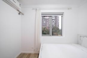 Tyms Elegant 4BR 2BA APT Changning