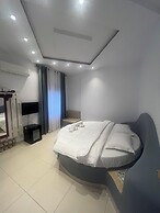 Golden Flower Hotel