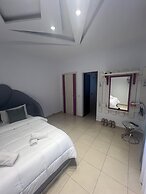 Golden Flower Hotel