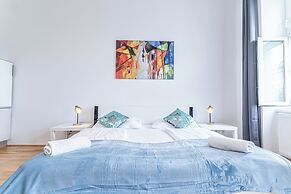 Comfy 2BR Flat Belvedere Vicinity