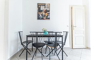 Comfy 2BR Flat Belvedere Vicinity