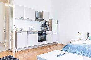 Comfy 2BR Flat Belvedere Vicinity