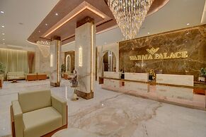 Hotel Warma Palace