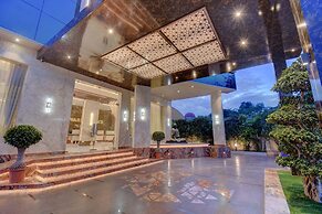 Hotel Warma Palace