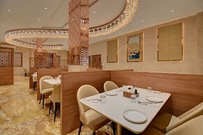 Hotel Warma Palace
