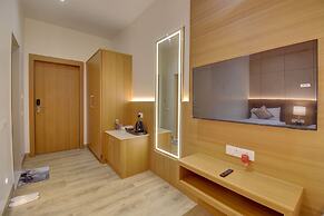 Hotel Warma Palace