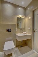 Hotel Warma Palace
