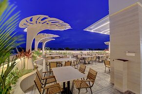 Hotel Warma Palace