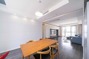 Tyms Luxury 3BR 2BA APT Riverside