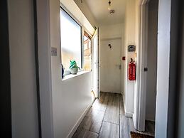 Ensuite6 Woodhouse private bath 2kitchen