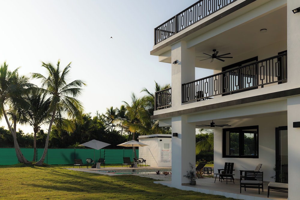Outsite Puerto Rico Aguadilla - Work, Connect, Explore