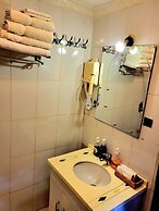 Bambou Gorila Hotel