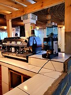 Bambou Gorila Hotel