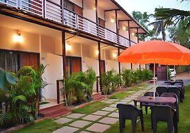 YogiTree Beach Resort & Cafe