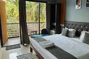 YogiTree Beach Resort & Cafe