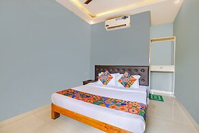 YogiTree Beach Resort & Cafe