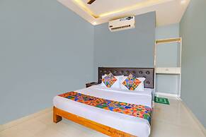 YogiTree Beach Resort & Cafe