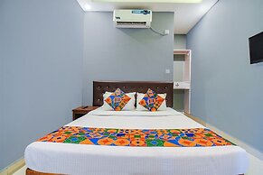YogiTree Beach Resort & Cafe