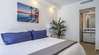 Breathtaking 2 Bedroom Condominium
