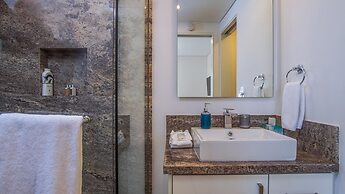 Breathtaking 2 Bedroom Condominium