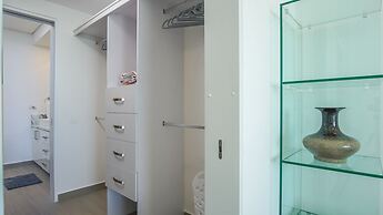 Breathtaking 2 Bedroom Condominium