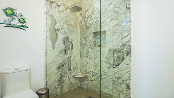 Breathtaking 2 Bedroom Condominium