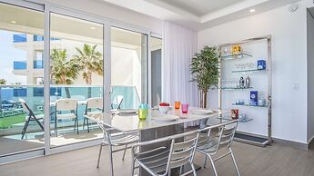 Breathtaking 2 Bedroom Condominium