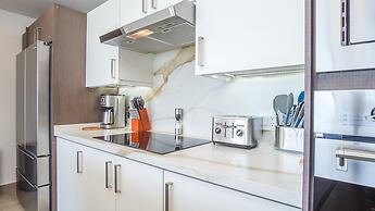 Breathtaking 2 Bedroom Condominium