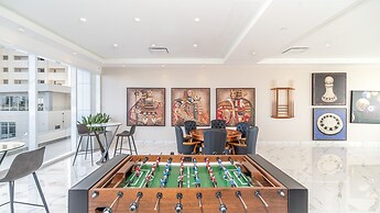 Amazing 2 Bedroom Beach Front Condominium at Encantame E1102