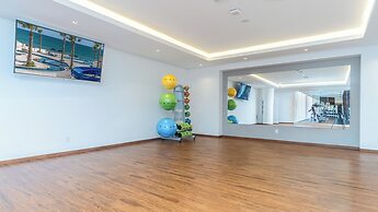 Amazing 2 Bedroom Beach Front Condominium at Encantame E1102