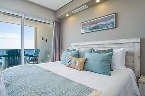 Lovely 2 Bedroom Condominium
