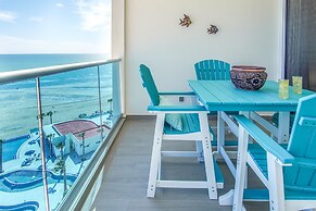 Lovely 2 Bedroom Condominium