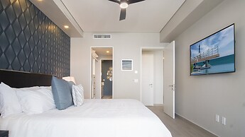 Amaizing Condo by the Beach Encantame W1704