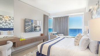 Panoramic And Immersive Water View 2 Bedroom E2002