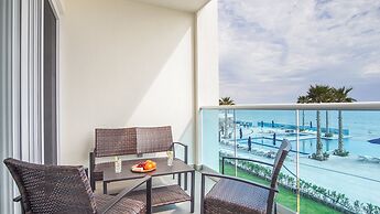 Modern Luxury, Beachfront, Ocean Views C203 Encantame