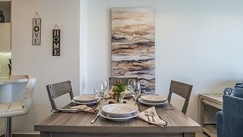 Modern Luxury, Beachfront, Ocean Views C203 Encantame